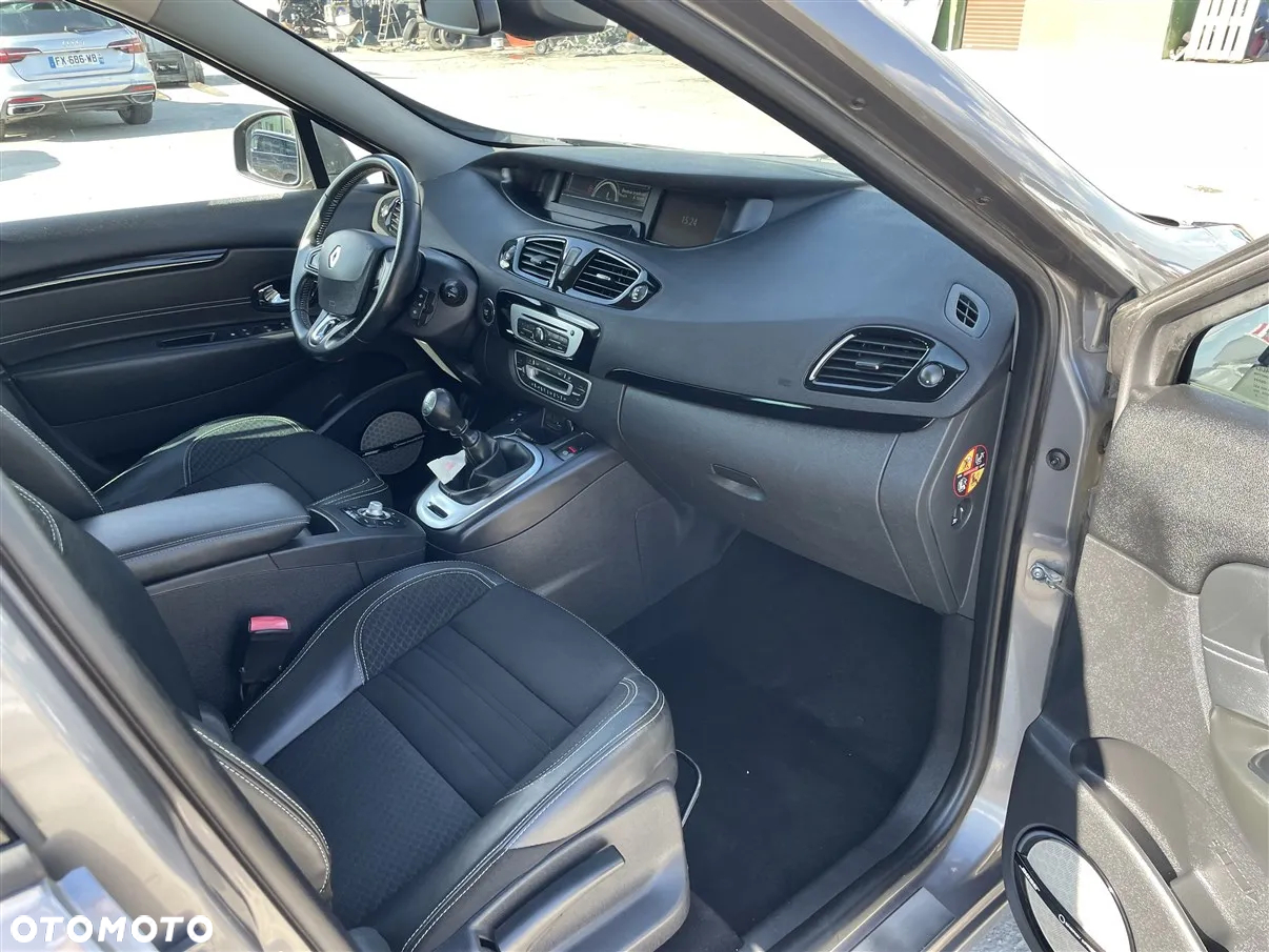 Renault Grand Scenic Gr 1.2 TCe Energy Bose Edition - 11