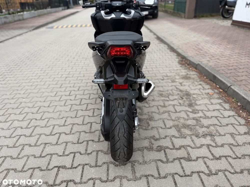 Honda NSS - 12