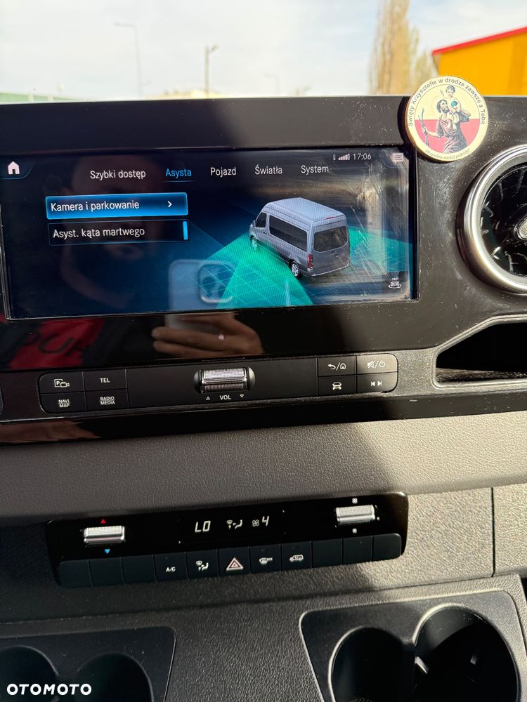 Mercedes-Benz Sprinter - 26