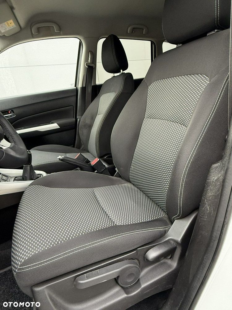 Suzuki Vitara - 16