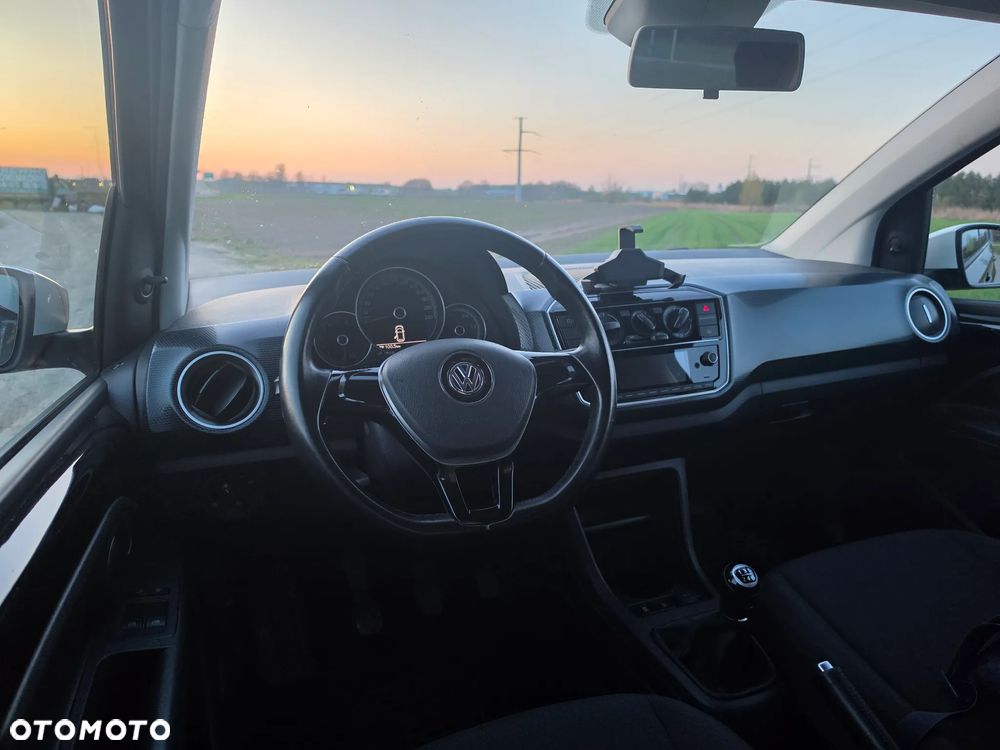 Volkswagen up! (BlueMotion Technology) high - 10