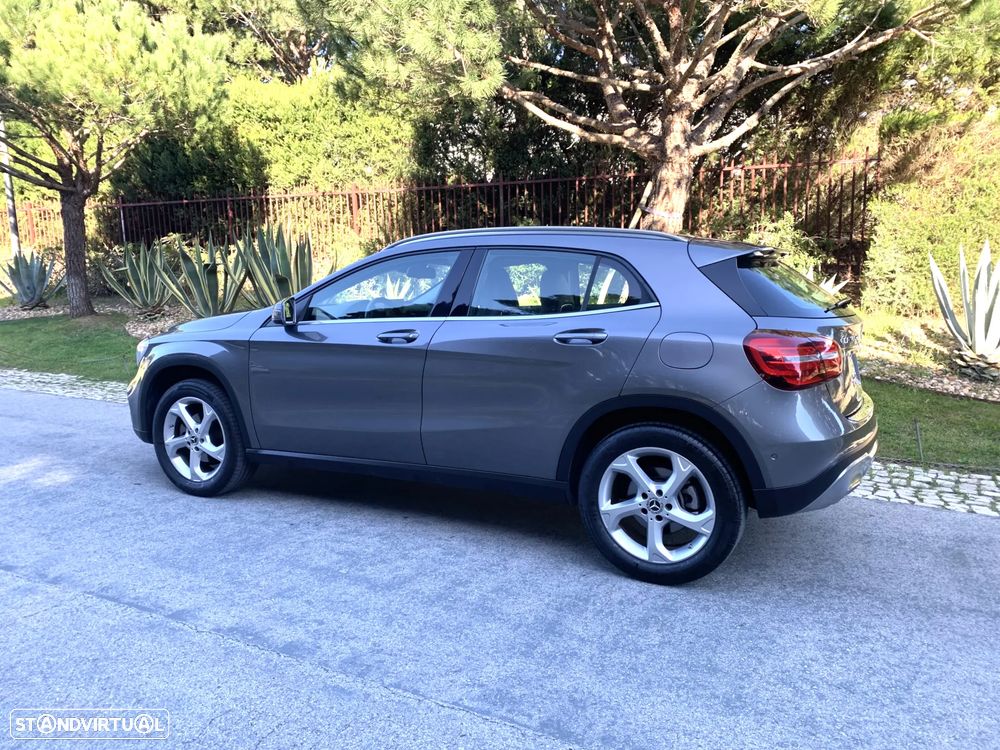 Mercedes-Benz GLA 180 d Urban - 24
