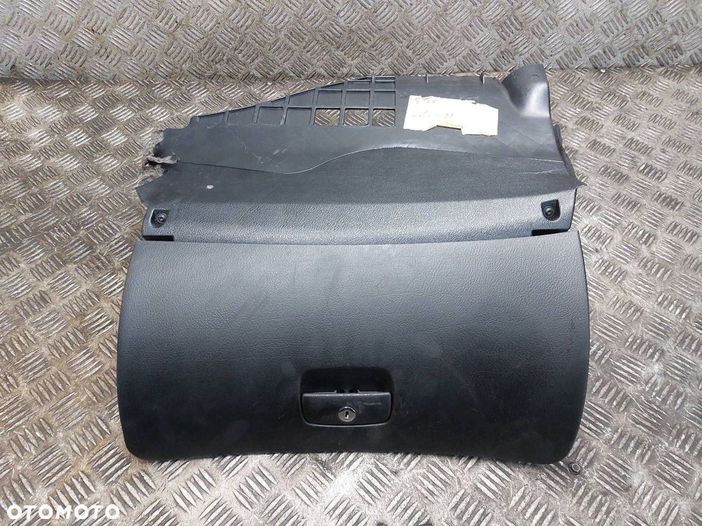 SCHOWEK PASAŻERA VOLKSWAGEN PASSAT B5 FL 3B1857101 ID: 239992 - 1