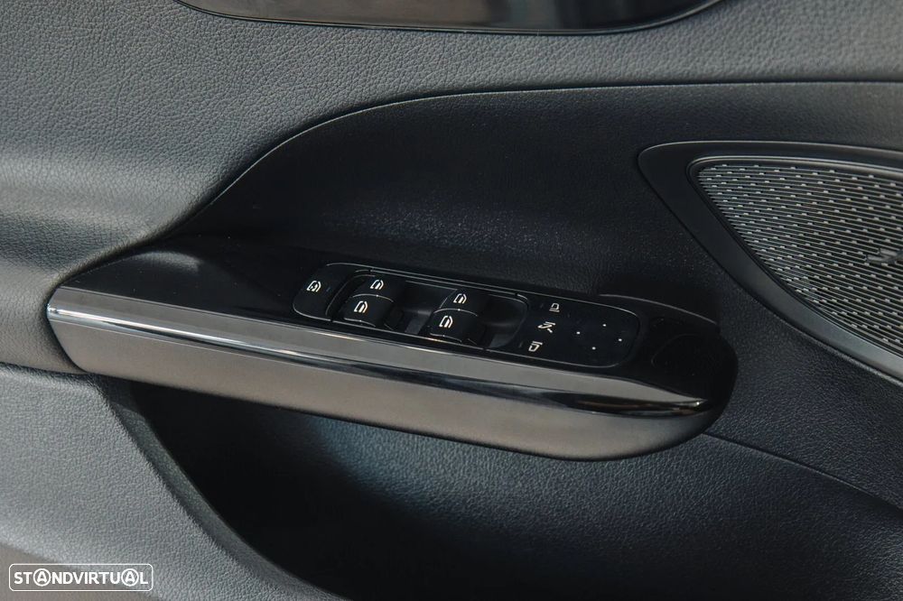 Mercedes-Benz C 200 d Avantgarde - 24
