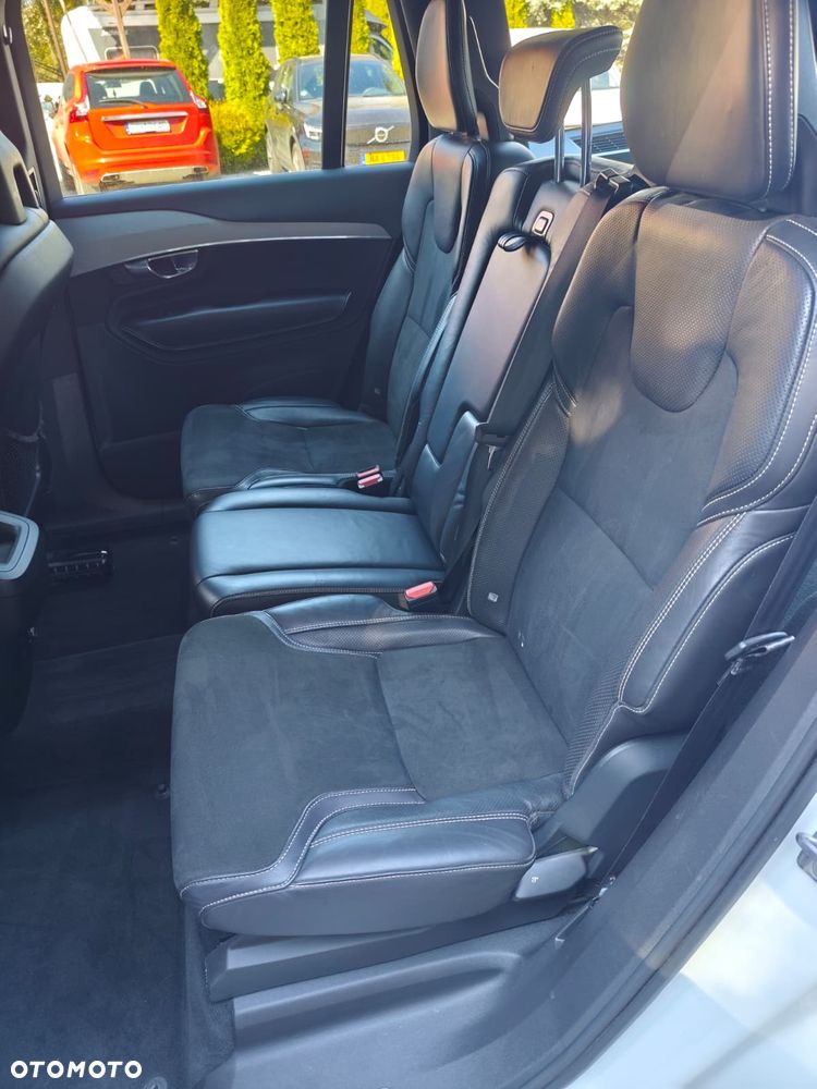 Volvo XC 90 D5 AWD Geartronic RDesign - 10