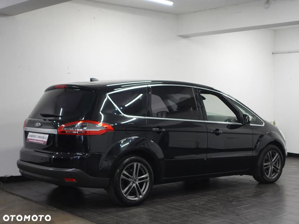 Ford S-Max - 9