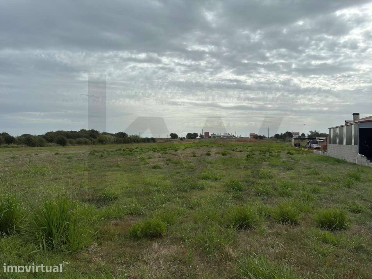 Terreno Urbano com 5760 m2 - Grande imagem: 2/4