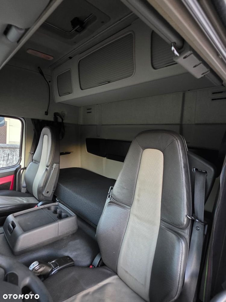Volvo FM 330 / FIRANKA / WINDA / 19 EUROPALET / SPROWADZONY / SYPIALKA / AUTOMAT - 23