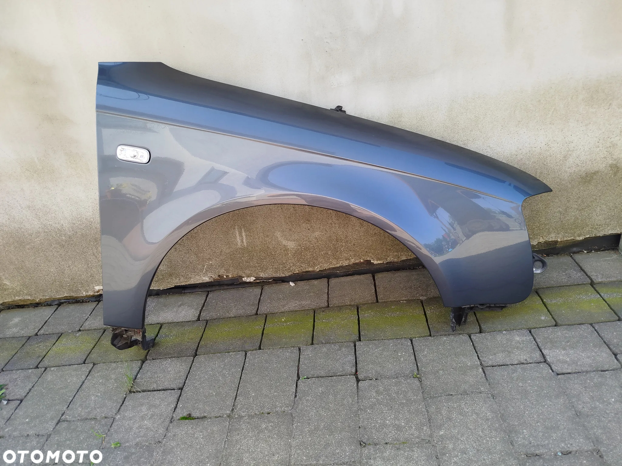 Audi A4 B7 błotnik prawy przód LX7Z - 2