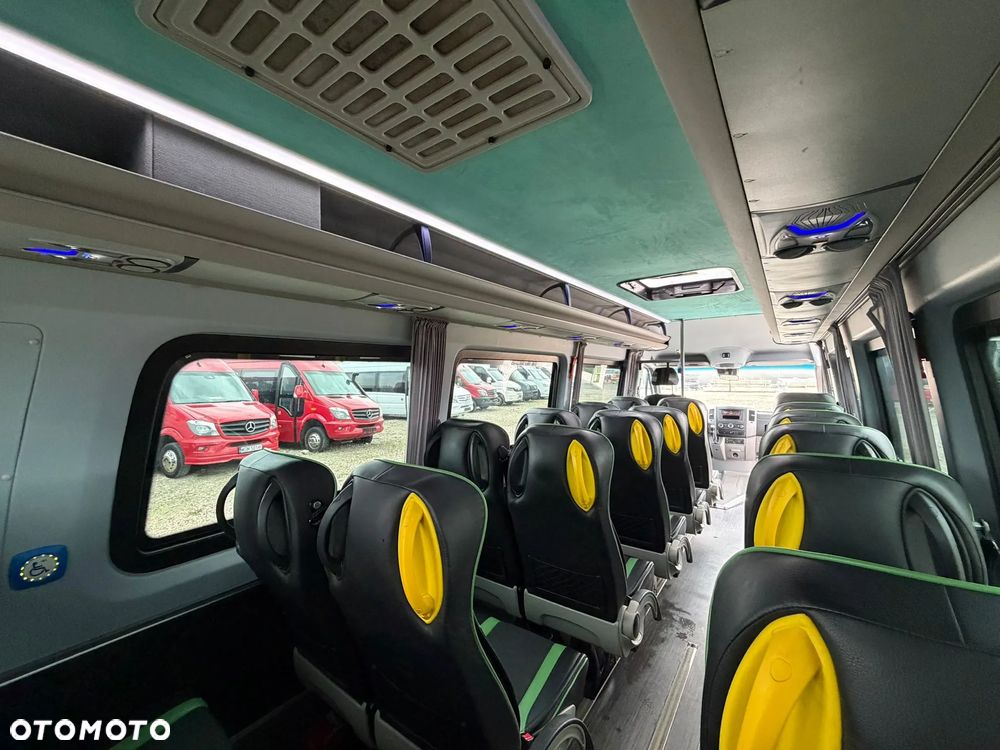 Mercedes-Benz Sprinter 519 - 26