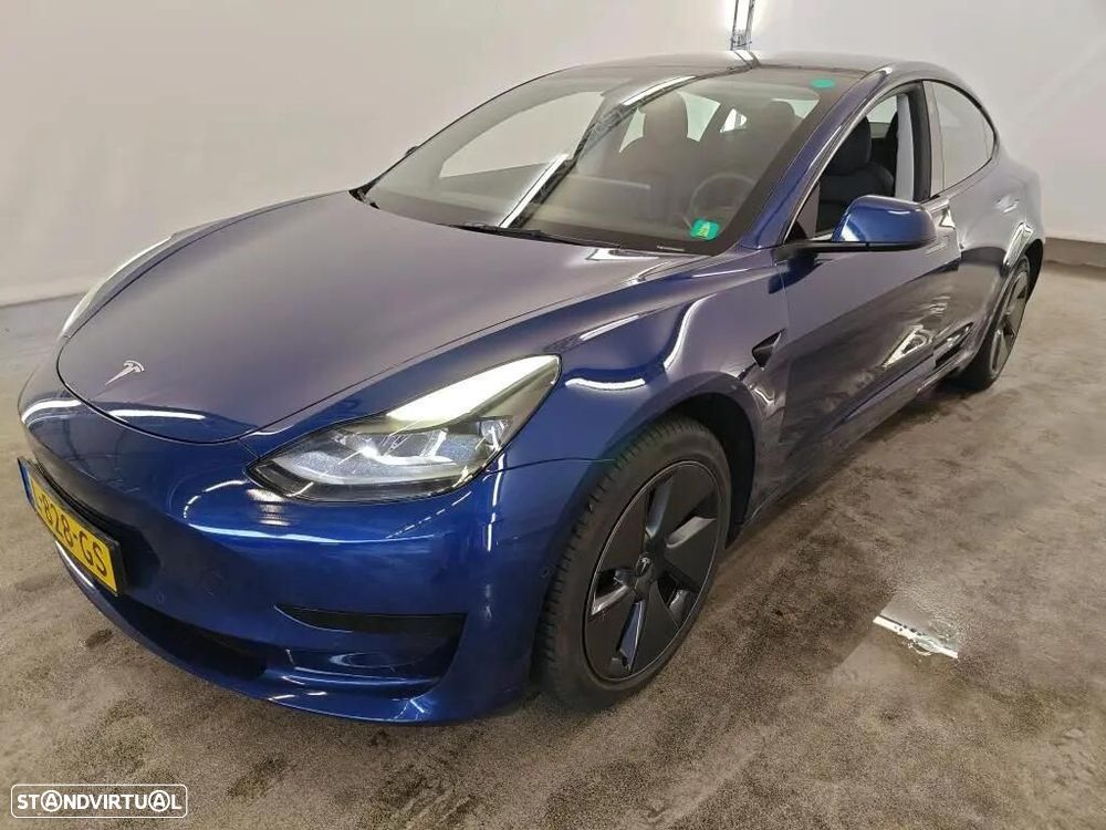 Tesla Model 3 Standard Range Plus RWD - 2