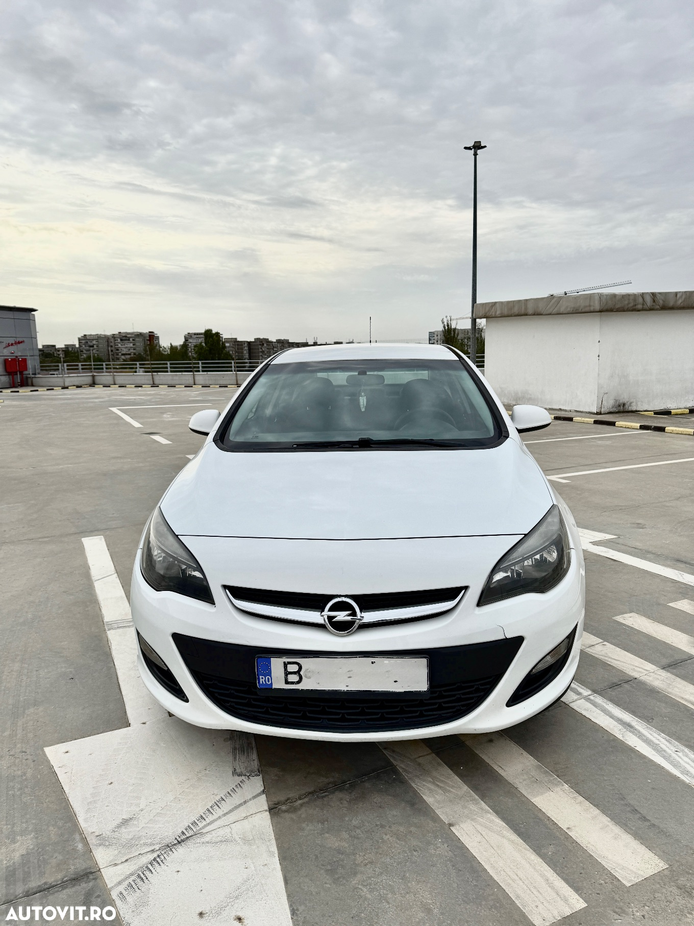 Opel Astra 1.6 TWINPORT ECOTEC Essentia Aut. - 2
