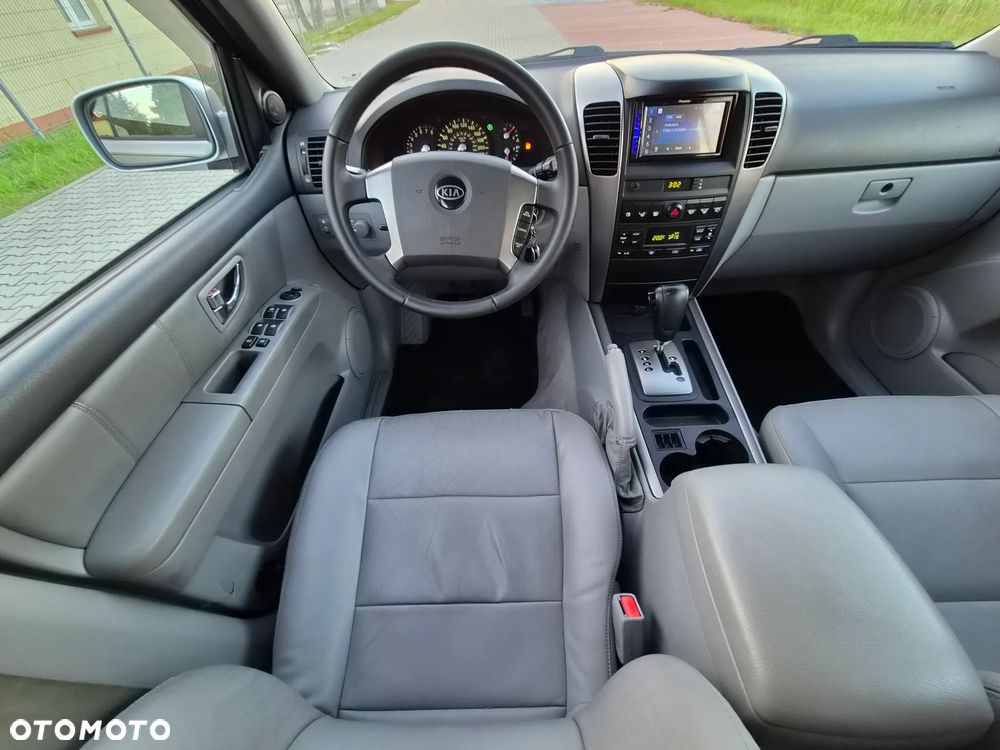 Kia Sorento - 30