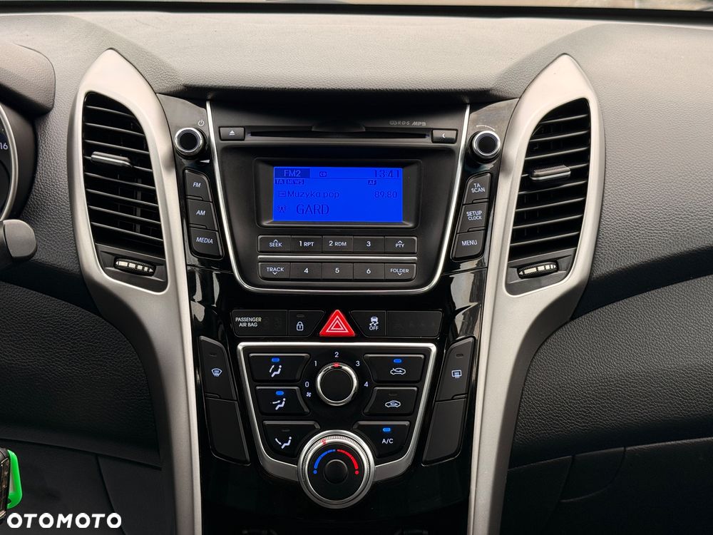 Hyundai i30 1.4 Passion - 19