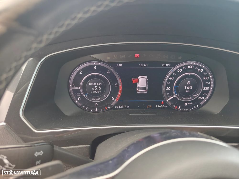 VW Tiguan 2.0 TDI R-Line DSG - 5