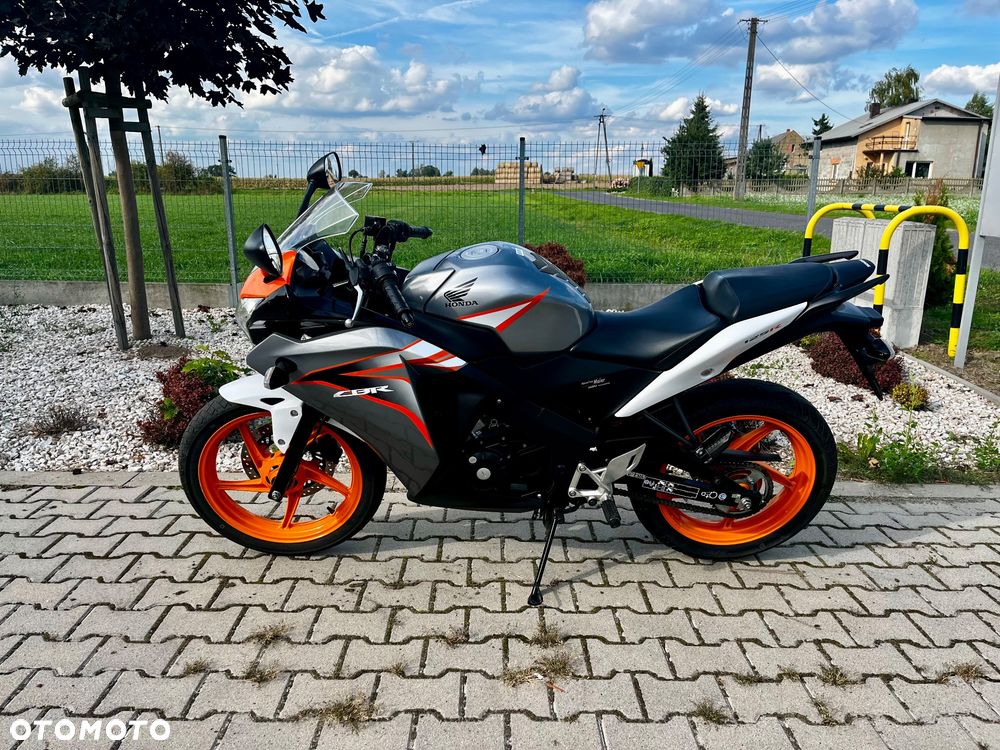 Honda CBR - 7