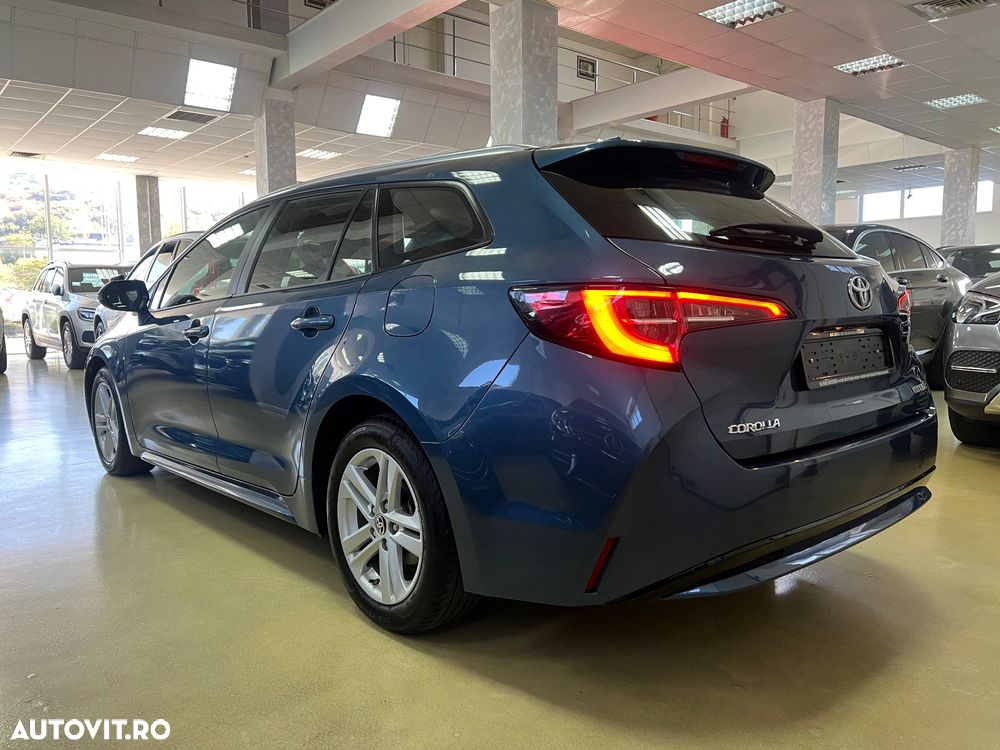 Toyota Corolla 1.8 HSD Business - 12
