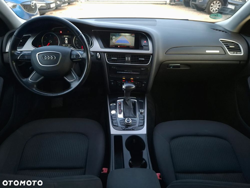 Audi A4 Avant 2.0 TDI DPF quattro S tronic Attraction - 13