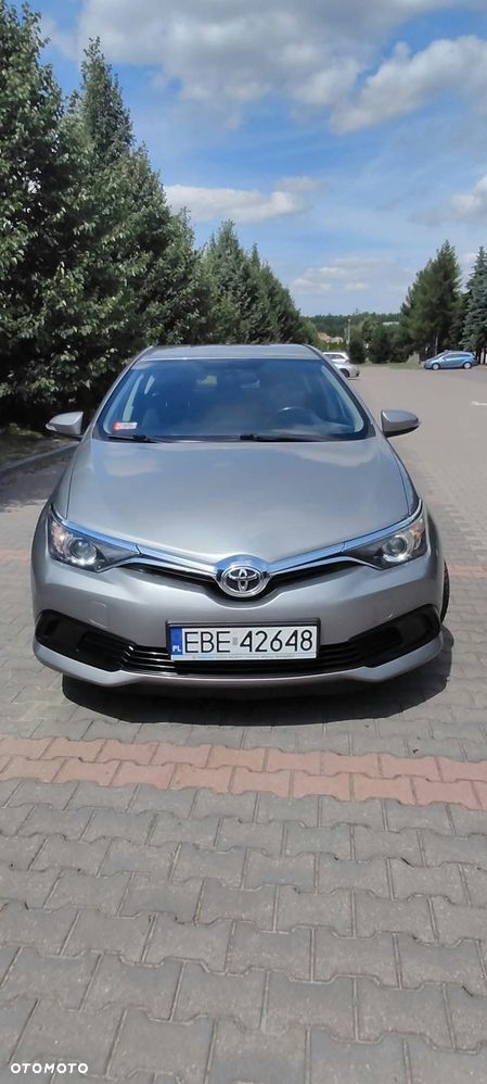 Toyota Auris - 2
