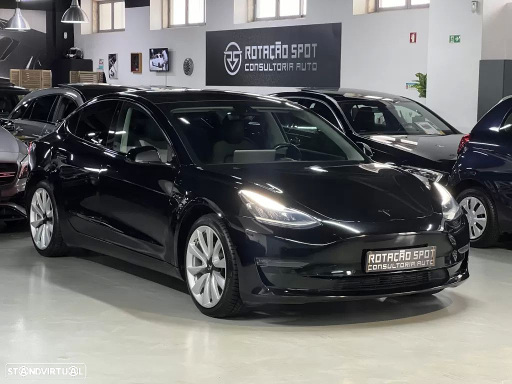 Tesla Model 3 Long-Range Dual Motor AWD - 4