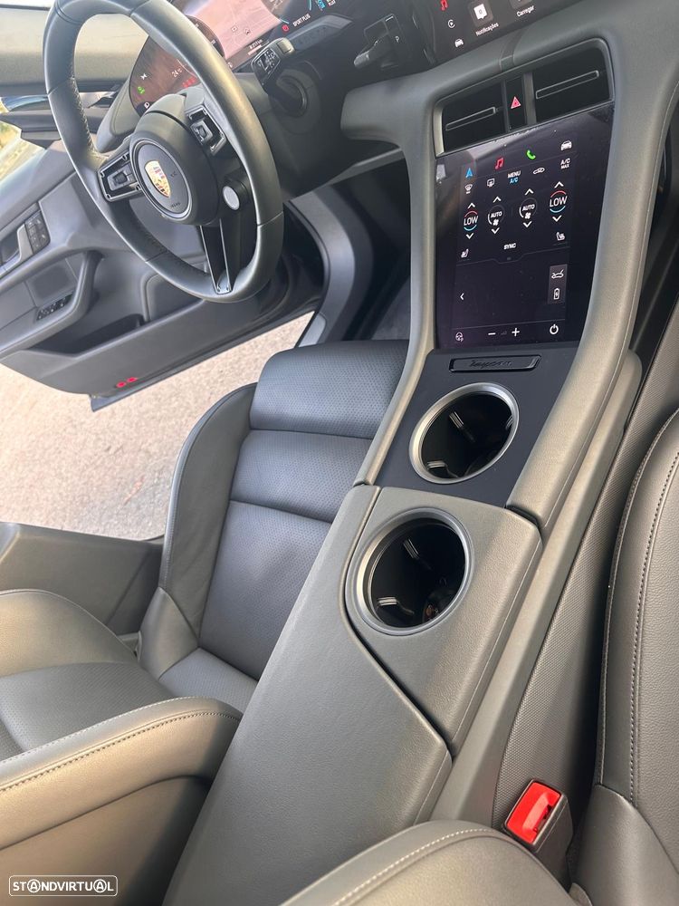 Porsche Taycan Sport Turismo Standard - 19