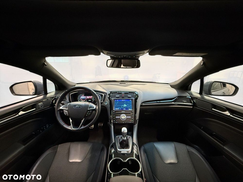 Ford Mondeo 1.5 EcoBoost ST-Line X - 27