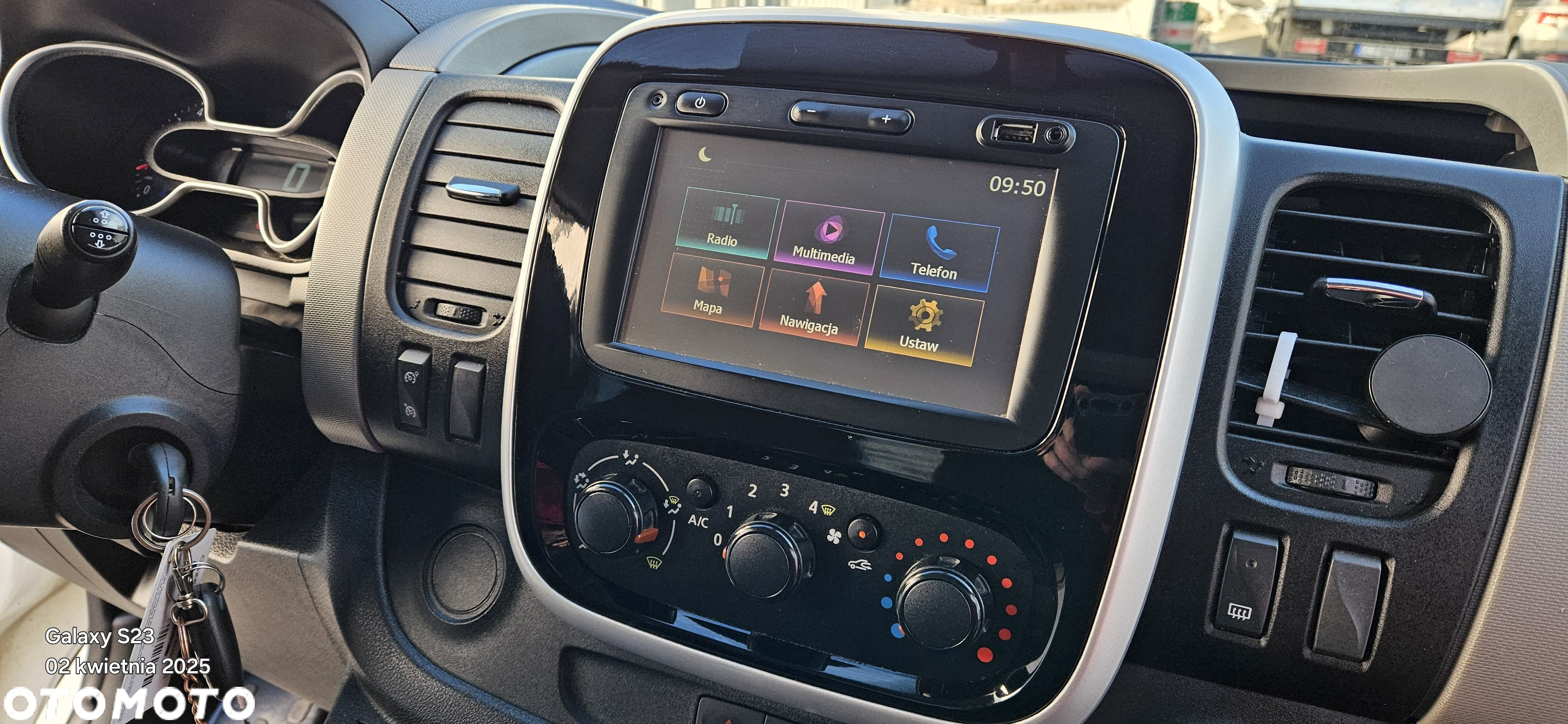 Renault Trafic - 12