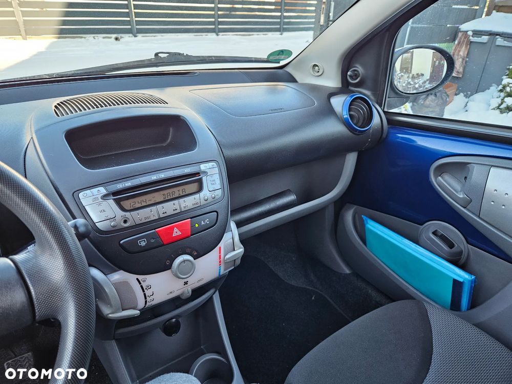 Toyota Aygo CoolBlue - 16