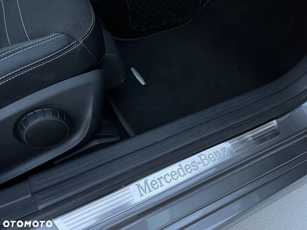 Mercedes-Benz CLA 180 BlueEffICIENCY Edition - 31