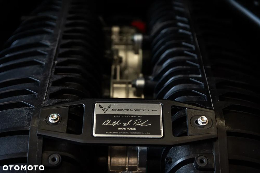 Chevrolet Corvette - 18