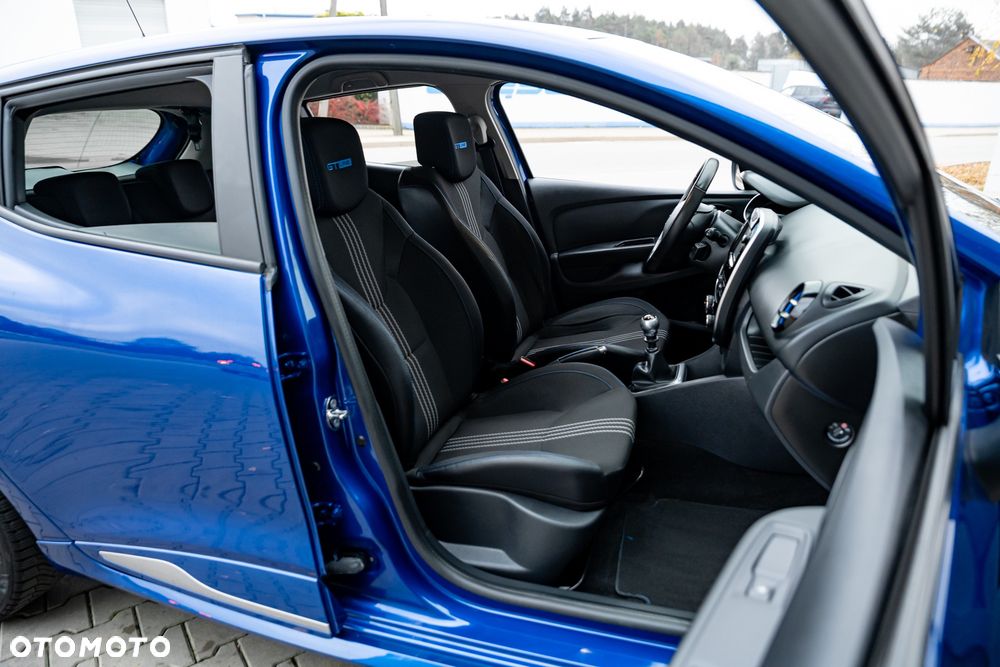 Renault Clio Energy TCe 120 Bose Edition - 23