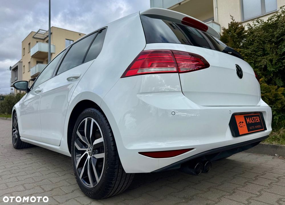 Volkswagen Golf - 4
