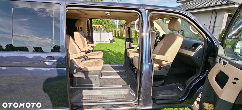 Volkswagen Multivan - 19