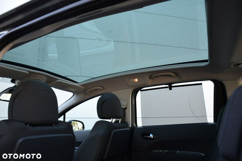 Peugeot 5008 - 29