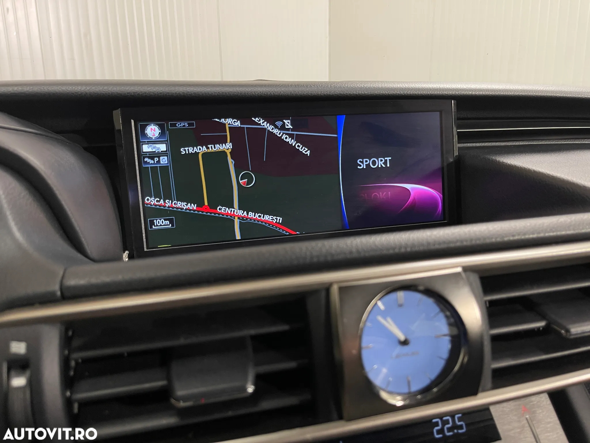 Lexus Seria IS 300h Executive - 18