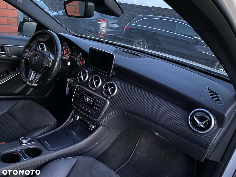 Mercedes-Benz Klasa A 200 CDI 7G-DCT AMG Line - 11