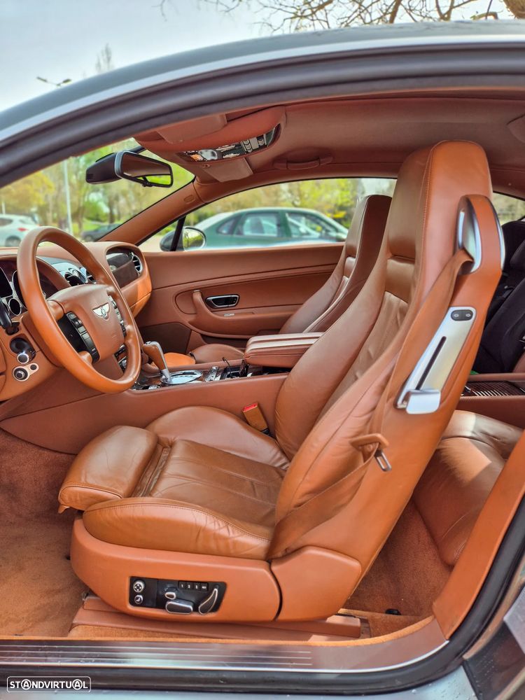 Bentley Continental GT - 11