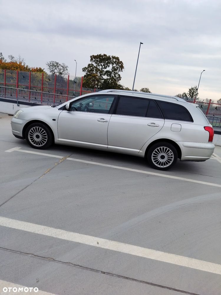 Toyota Avensis - 3