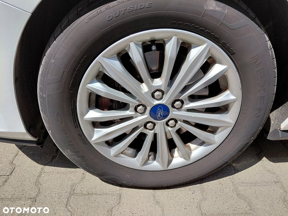 Ford Focus 1.5 EcoBoost Titanium ASS - 16