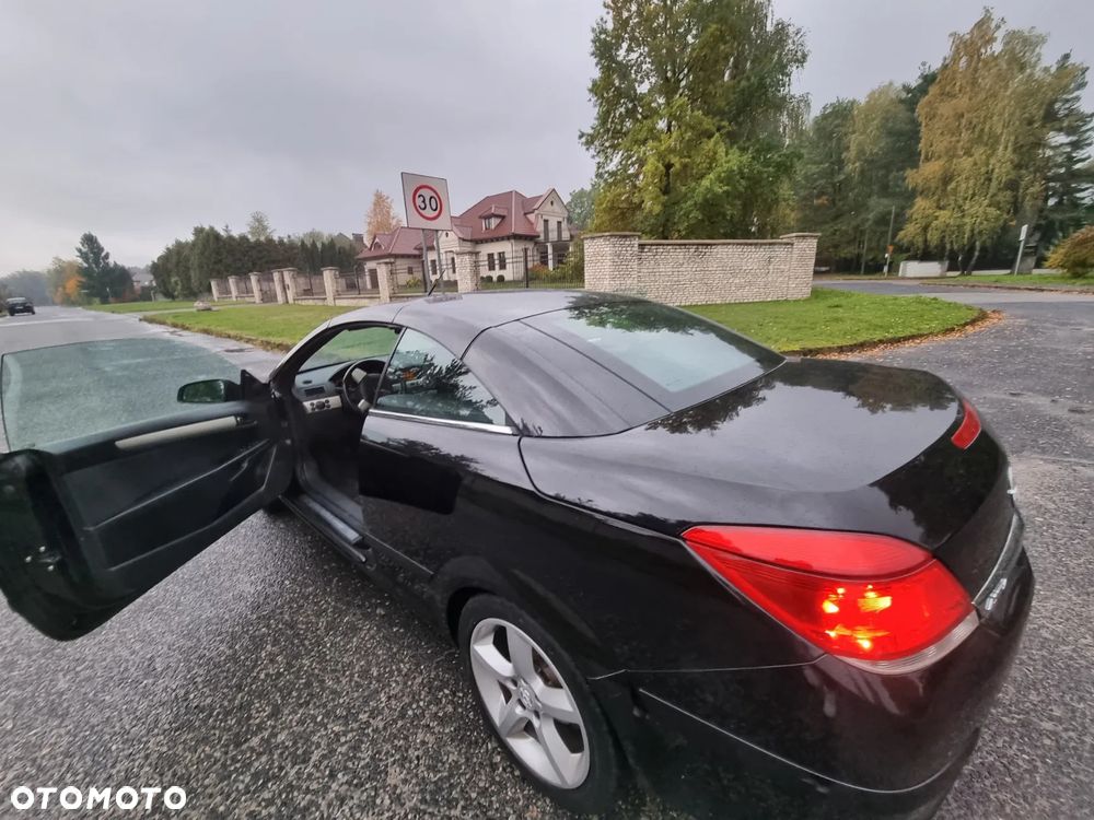 Opel Astra - 16