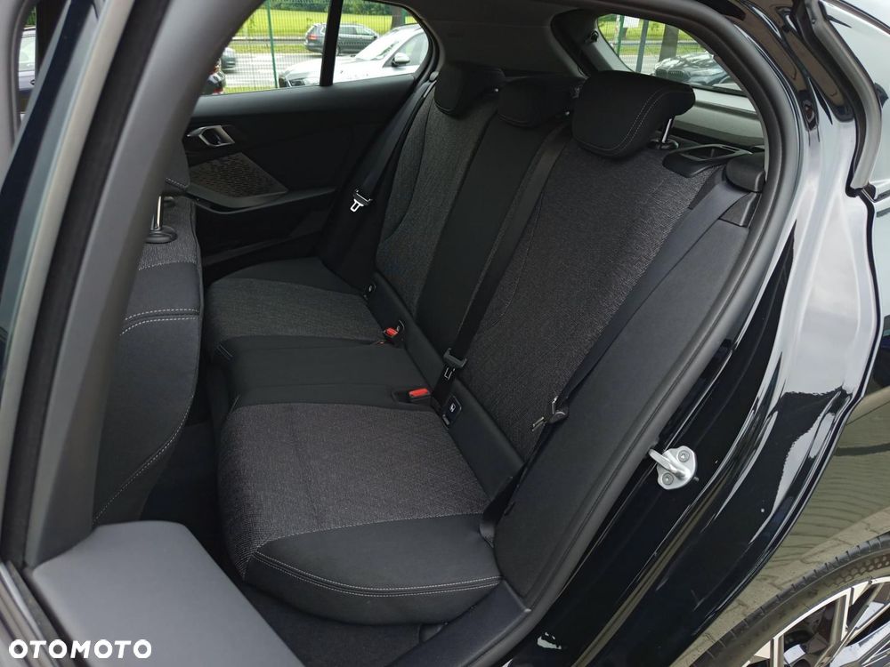 BMW Seria 1 - 22