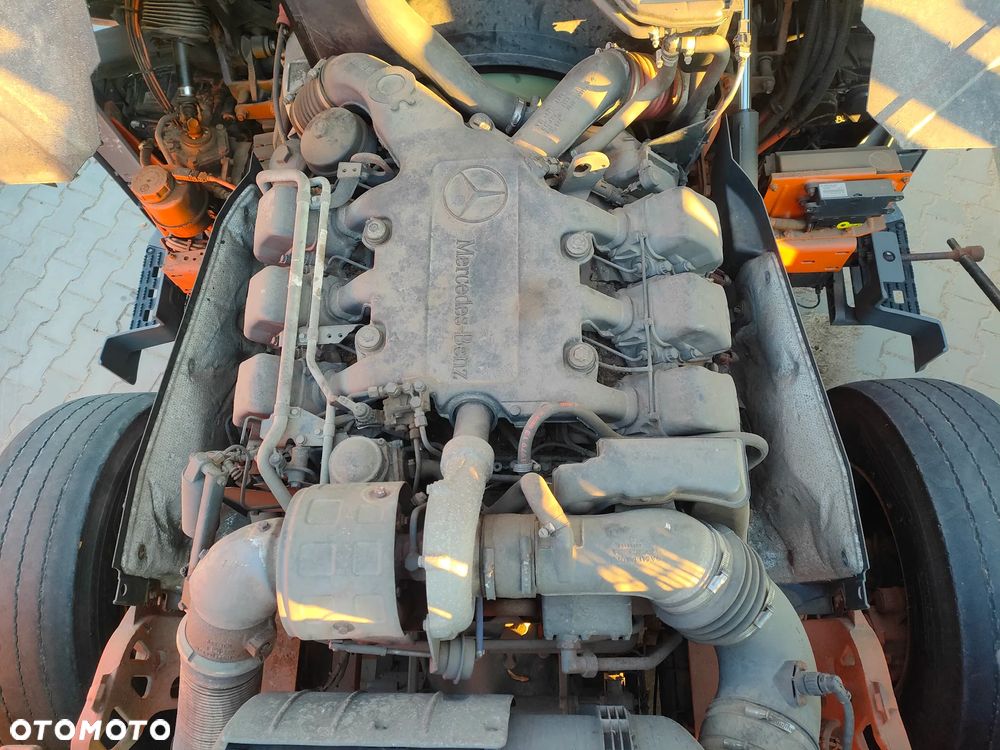 Mercedes-Benz 2541L - 14