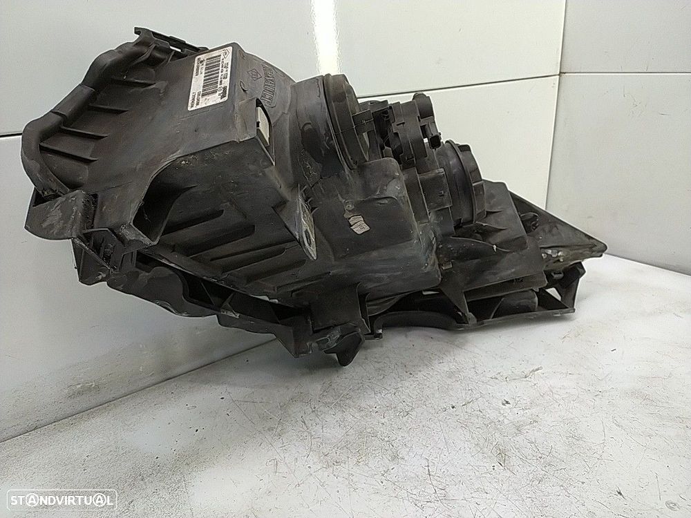 Farol Direito Renault Megane Ii Grandtour (Km0/1_) - 4