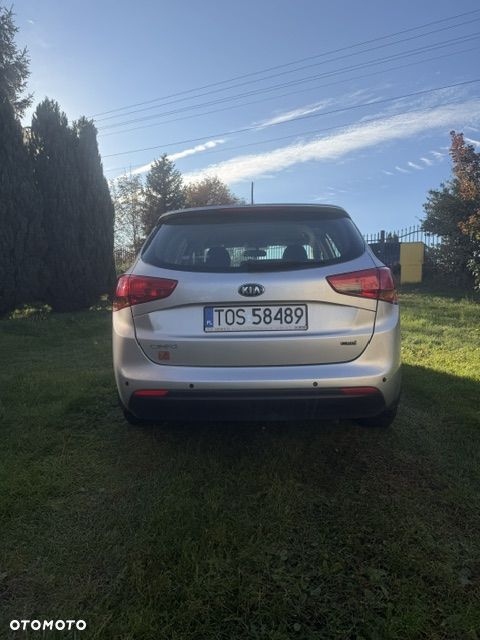 Kia Ceed - 4