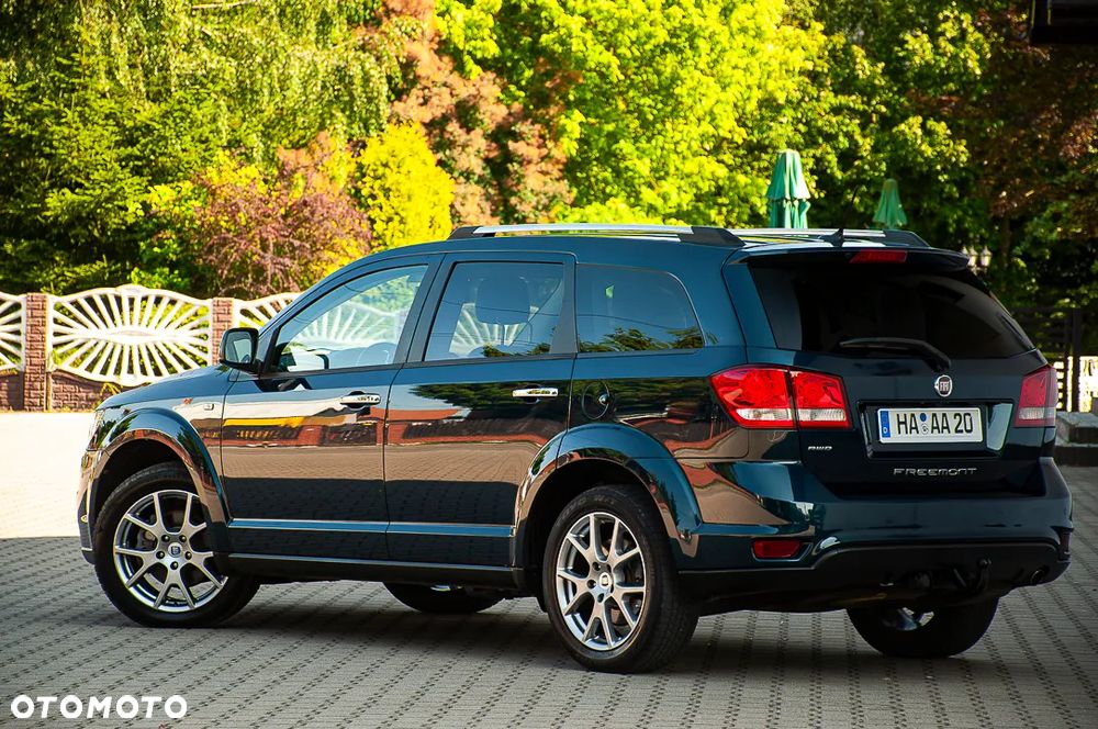 Fiat Freemont 2.0 Multijet 16V DPF Automatik Allrad Lounge - 16