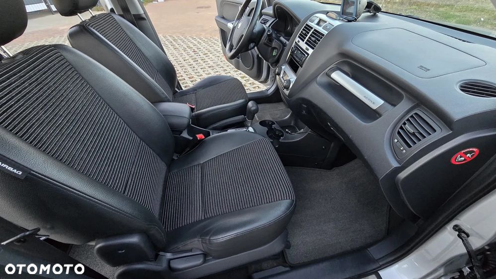 Kia Sportage 2.0 CRDI LX - 17