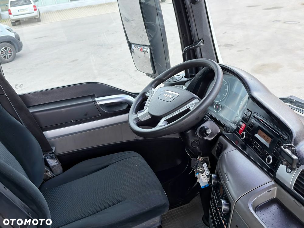 MAN TGS 26.400 * SKRZYNIA 6,50 m + PALFINGER PK 18002 - EH C + PILOT - 12