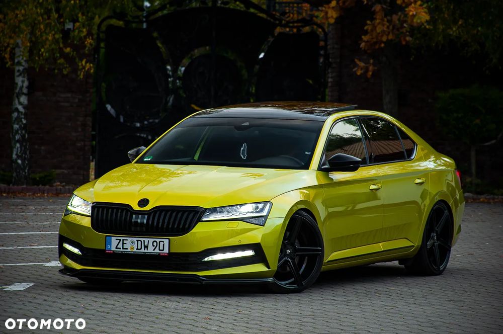 Skoda Superb 2.0 TDI DSG Sportline - 30