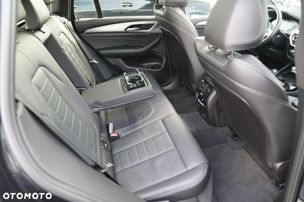 BMW X3 - 25