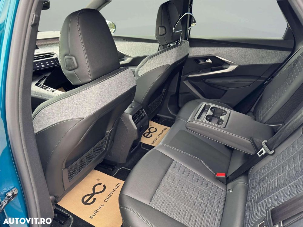 Peugeot 3008 e-3008 73 kWh GT - 14